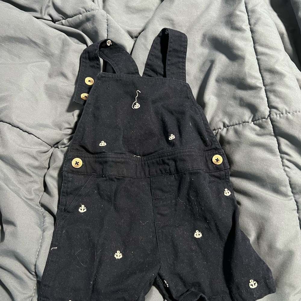 Crown and Ivy boys jumper